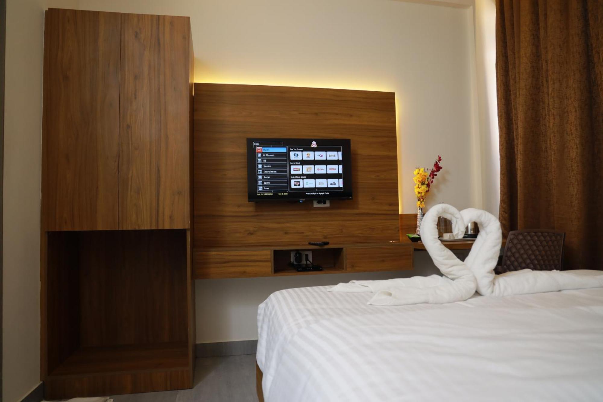 Silverkey Hotel Yelahanka Bangalore Exteriör bild