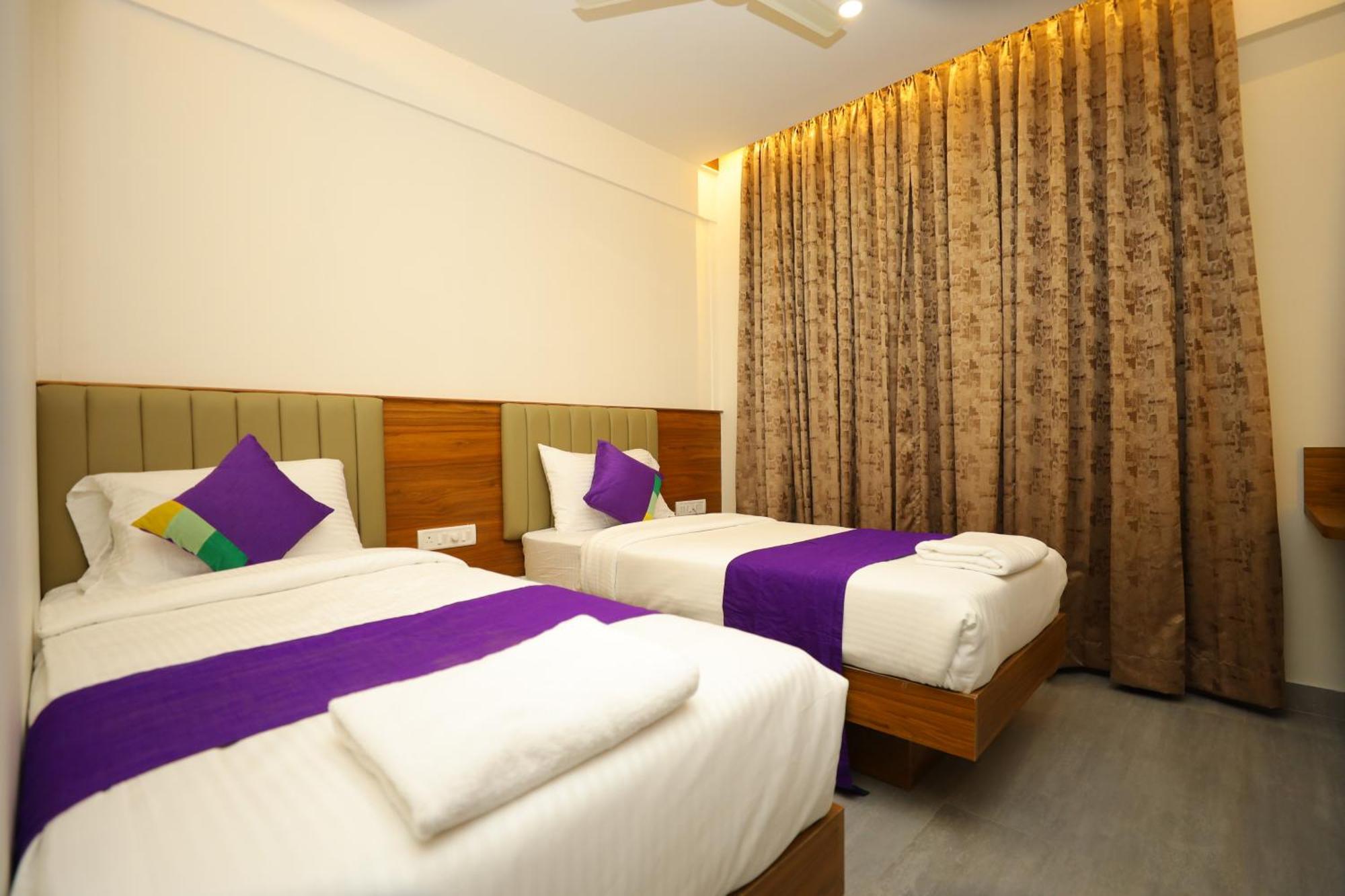 Silverkey Hotel Yelahanka Bangalore Exteriör bild