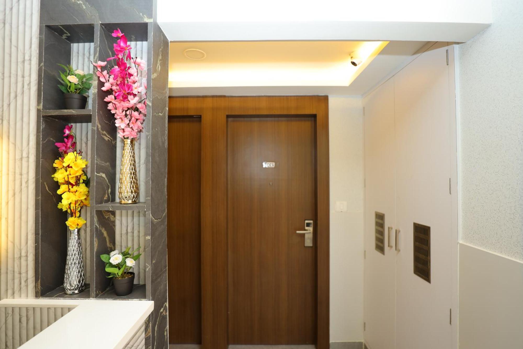 Silverkey Hotel Yelahanka Bangalore Exteriör bild